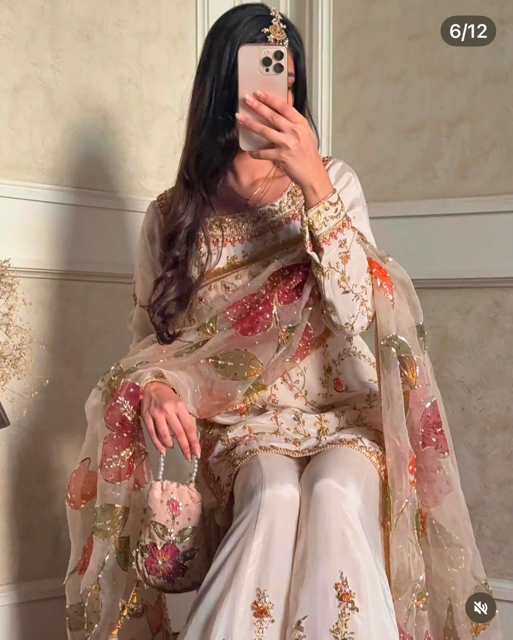 off white sarara  Cinon Silk & Dupatta Set🏃🏾‍♀️‍➡️🏃🏾‍♀️‍➡️