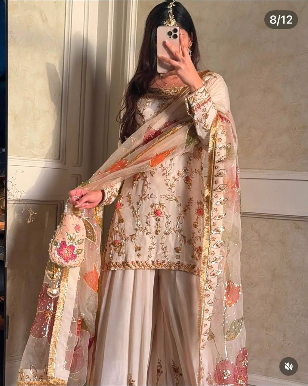 off white sarara  Cinon Silk & Dupatta Set🏃🏾‍♀️‍➡️🏃🏾‍♀️‍➡️