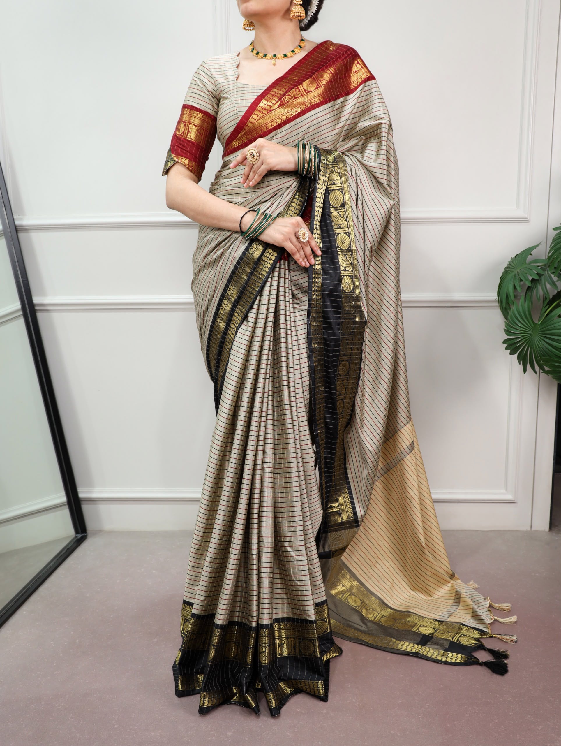 Silk Saree with Checks Pattern & Ornate Zari Border