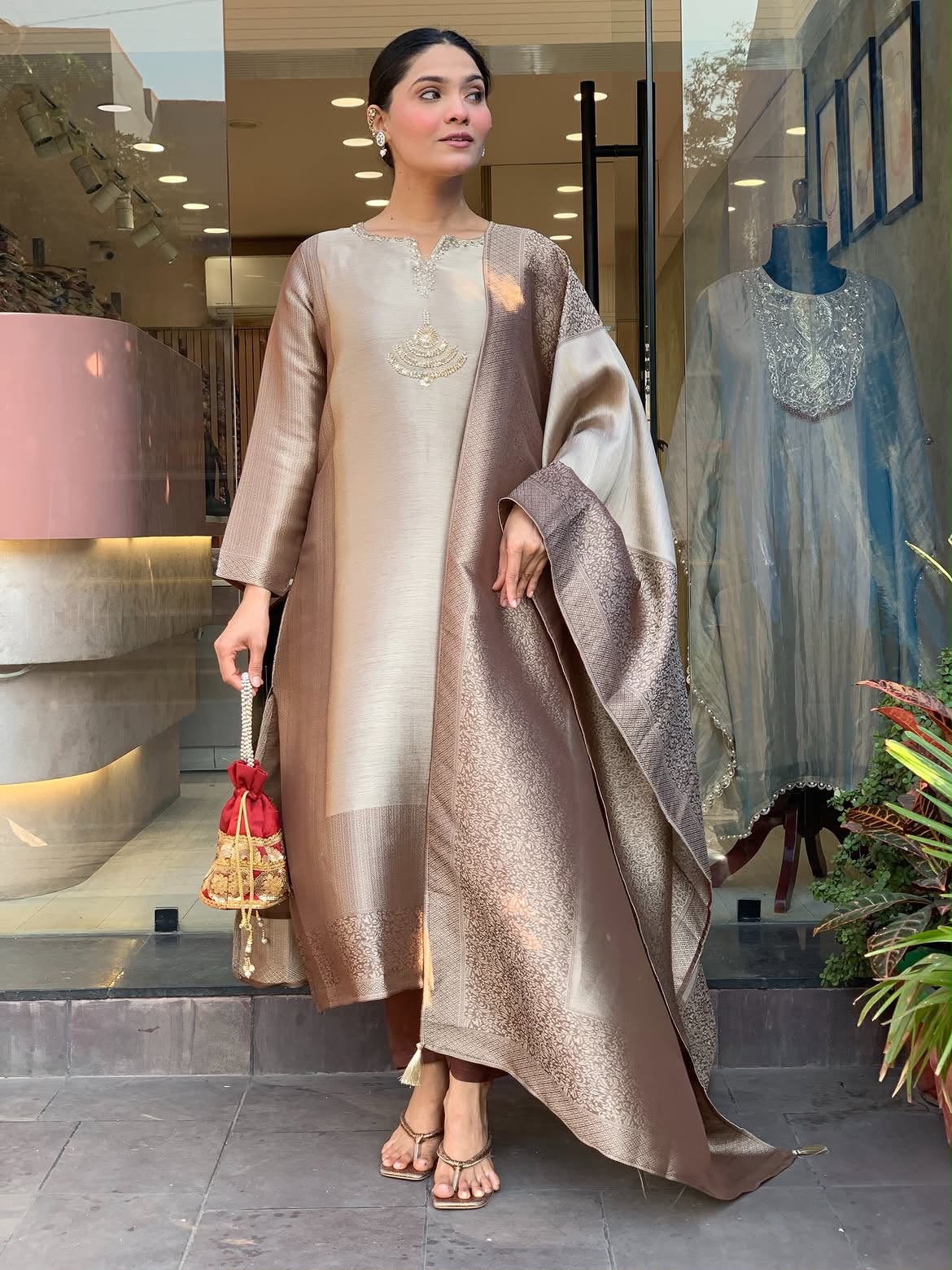 Pure Kanjivaram Glass Tissue Handwork Suit Set with Jacquard Dupatta & Bracelet