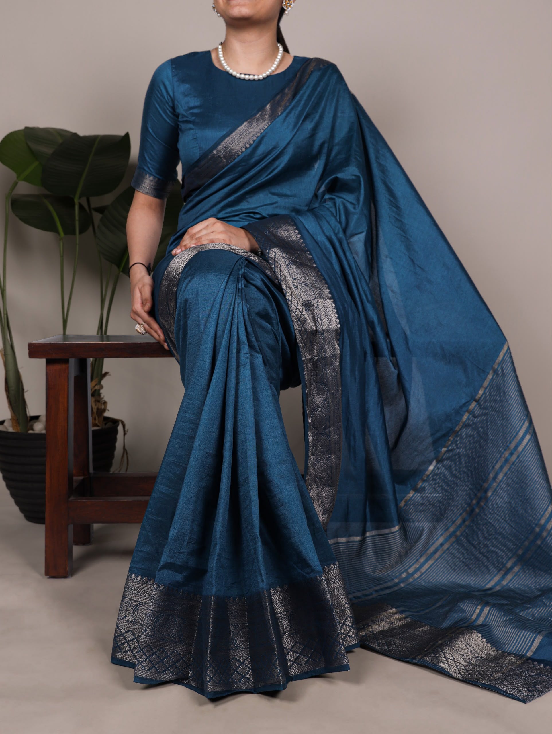 Nylon Dola Silk Saree with Zari Weaving Stripe Pallu